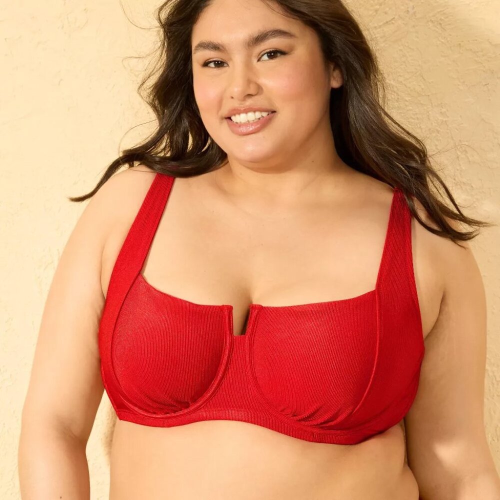 New With Tags (NWT) Wild Fable Shiny Ribbed Underwire Bikini Top Size 20